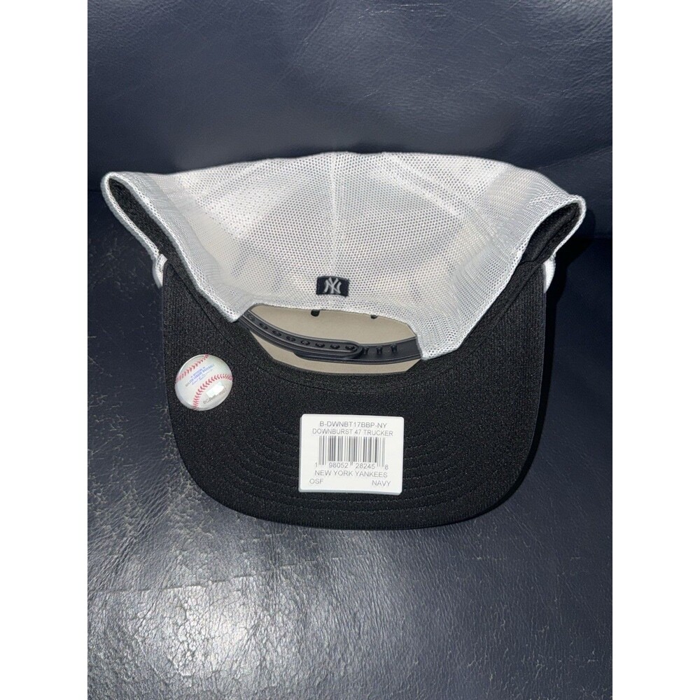 New York Yankees '47 Trucker Adjustable MLB Snapback Baseball Cap Navy White - Picture 2 of 2